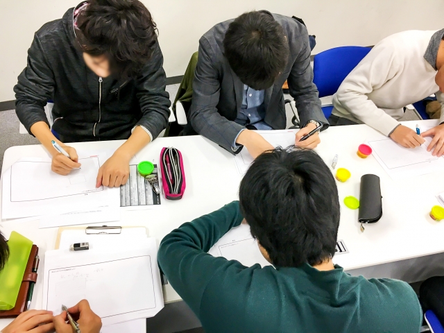 長野市内の経営者交流会の勉強会の講師を務めました。